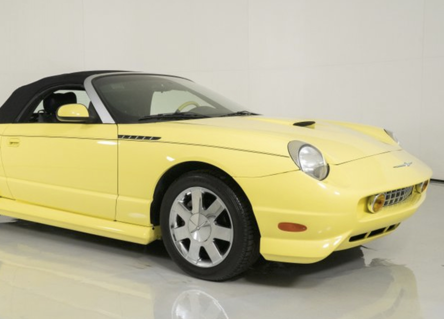 2002 Thunderbird CA Customer Body Kit on Inspiration Yellow