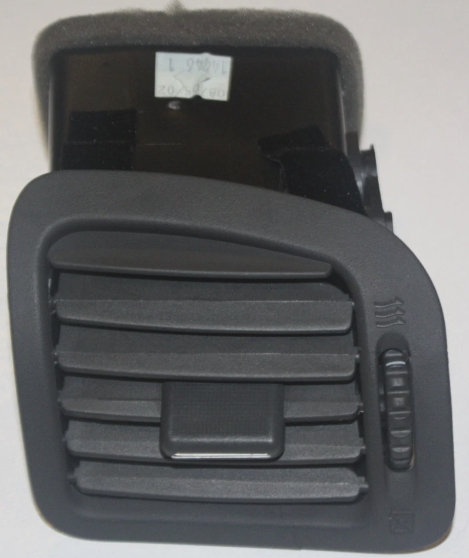 2002 to 2005 Thunderbird AC Vent Passenger Side