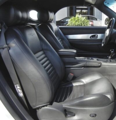 2002 Thunderbird Seats all black